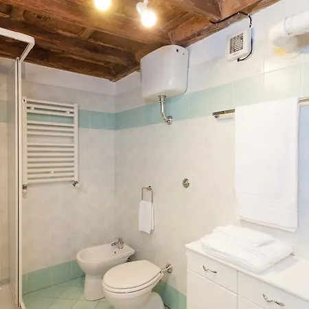 Maisonette Farnese Дом отдыха Рим